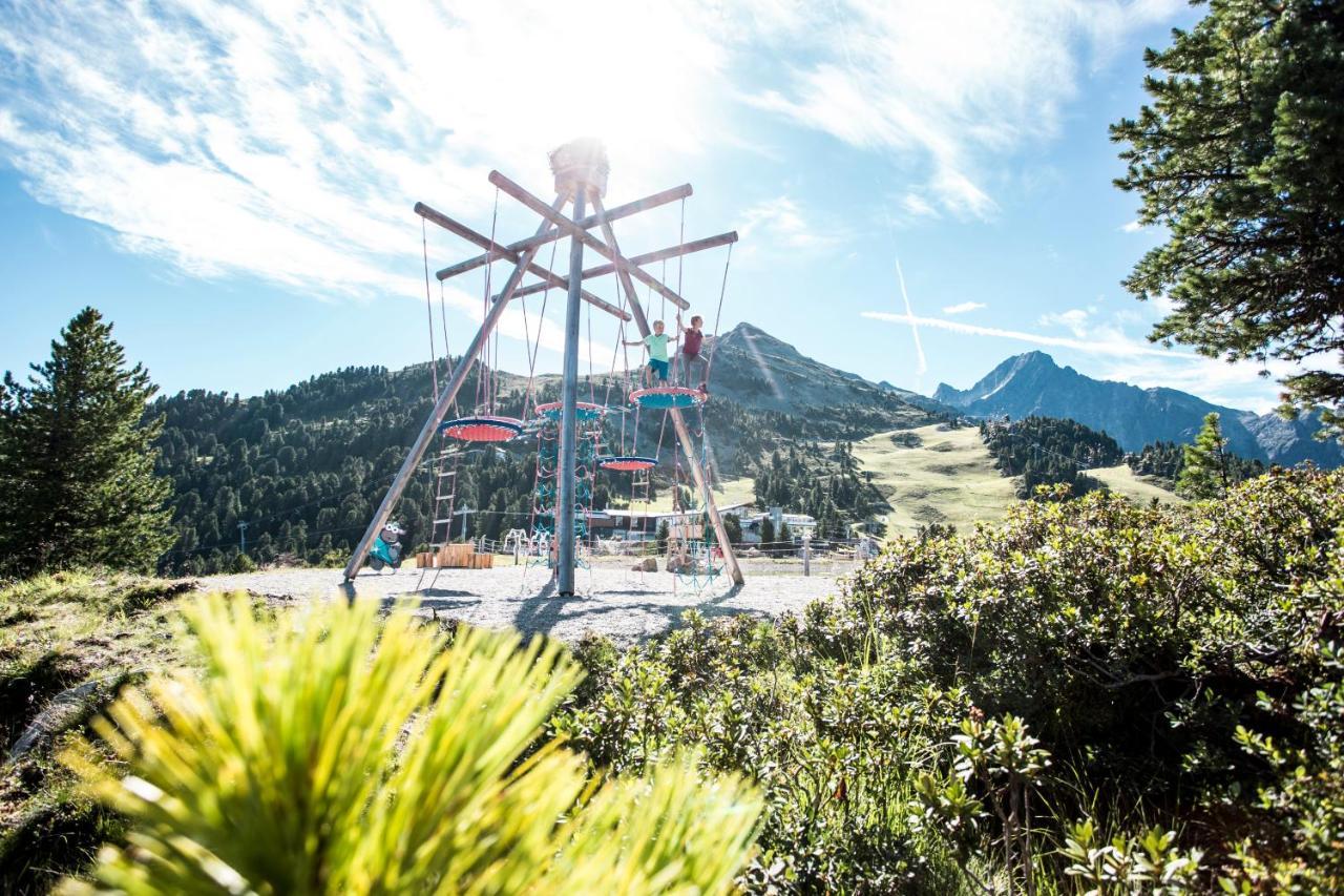Hotel Bergwelt Längenfeld Buitenkant foto